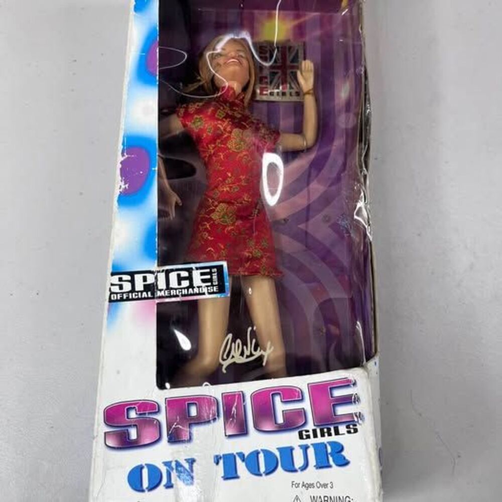 Galoob Spice Girls On Tour Geri Halliwell Doll